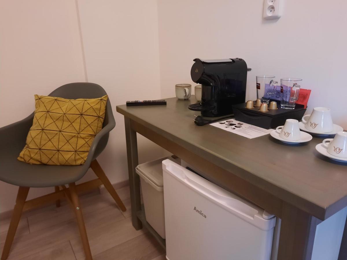 Penzion Zahrada Nad Rekou, Restaurace A Kavarna - Parkovani Gratis Zlatá Koruna Exterior foto